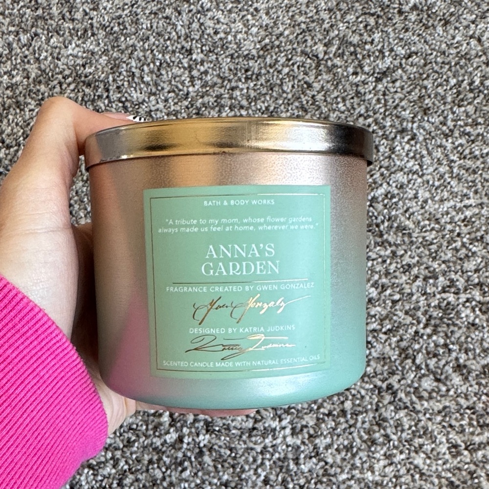 Bath & Body Works Anna's Garden Scented Candle